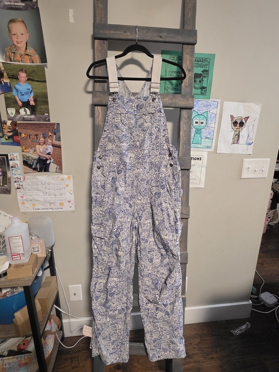 Duluth Trading Co Pants - Duluth Trading Co Women's Heirloom Gardening Overalls Blue & White Floral Print